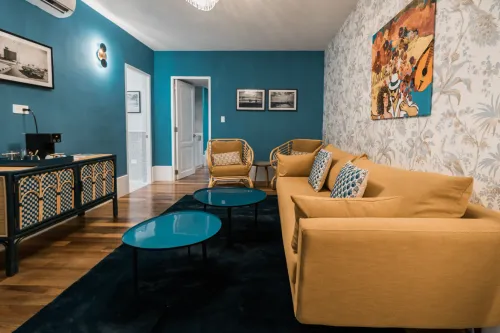 Salon Luxury