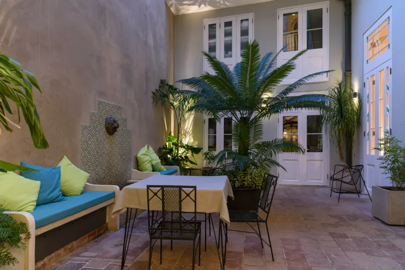 PATIO DE NOCHE 2