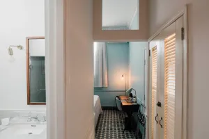 Habitación y Baño